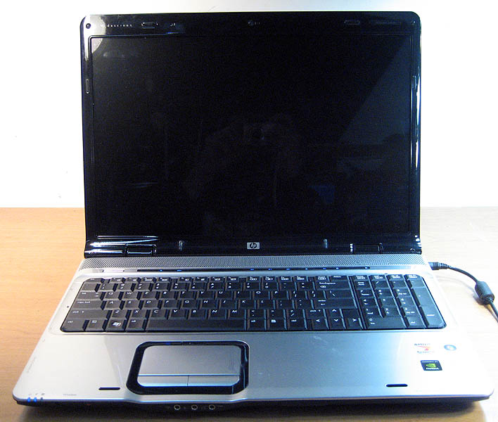 HP Pavilion dv9000 Laptop Dual Core 1.6Ghz 17" Widescreen 512MB RAM